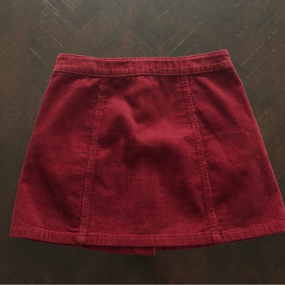 NWOT Burgundy Maroon Red button front mini corduroy Skirt - Picture 2 of 11